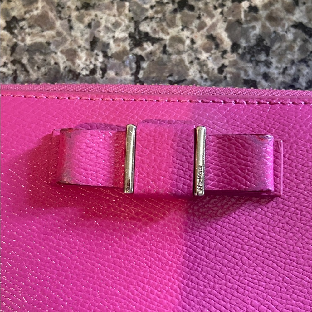 Coach Bow Zip Around long wallet - Picture 4 of 14